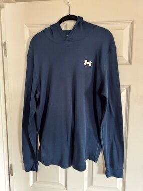 Under Armour Men’s Hooded Performance Long-Sleeve Shirt in Navy Blue